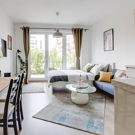 Brand New With Patio - Near Metro & Shopping Mall Appartamento *