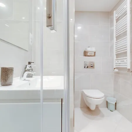 Appartamento Brand New With Patio - Near Metro & Shopping Mall