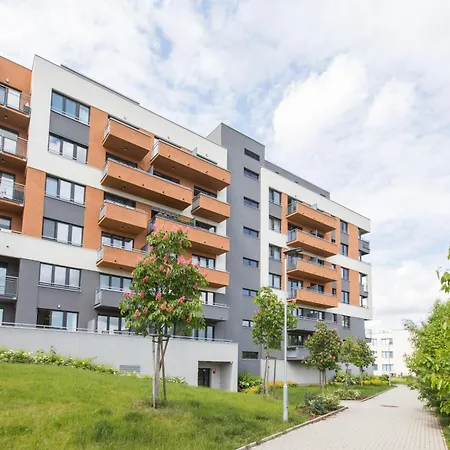 Appartamento Brand New With Patio - Near Metro & Shopping Mall Praga