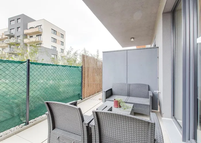 Brand New With Patio - Near Metro & Shopping Mall Apartment