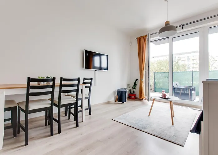 Brand New With Patio - Near Metro & Shopping Mall Apartment Prag