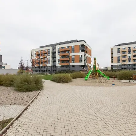 Brand-new, Equipped Near The Metro Daire *
