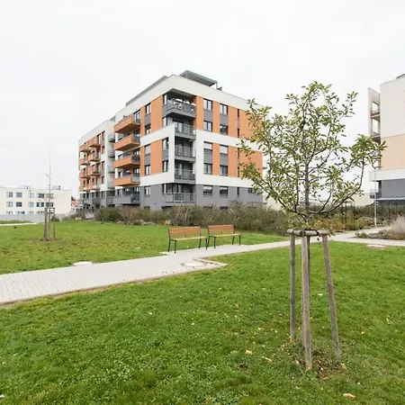 Brand-new, Equipped Near The Metro Daire