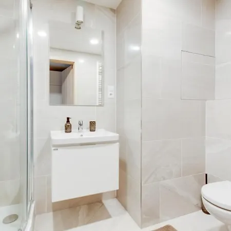 Daire Brand-new, Equipped Near The Metro