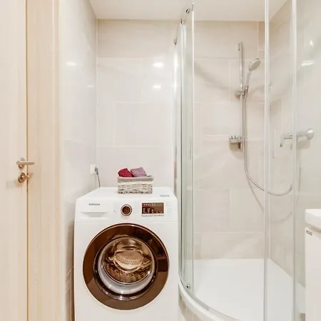Daire Brand-new, Equipped Near The Metro Prag